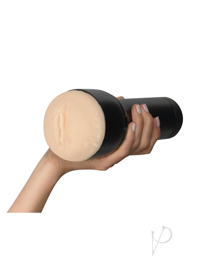 Kiiroo Feel Nicolette Shea