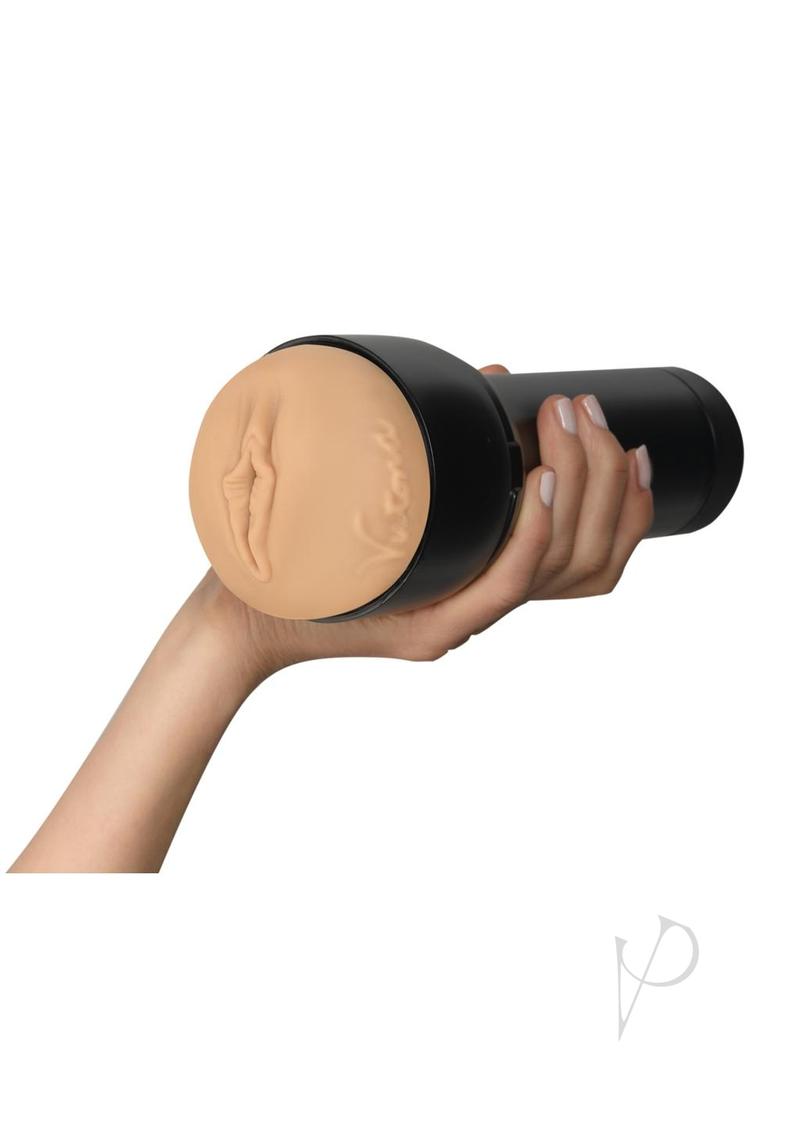 Kiiroo Feel Victoria June