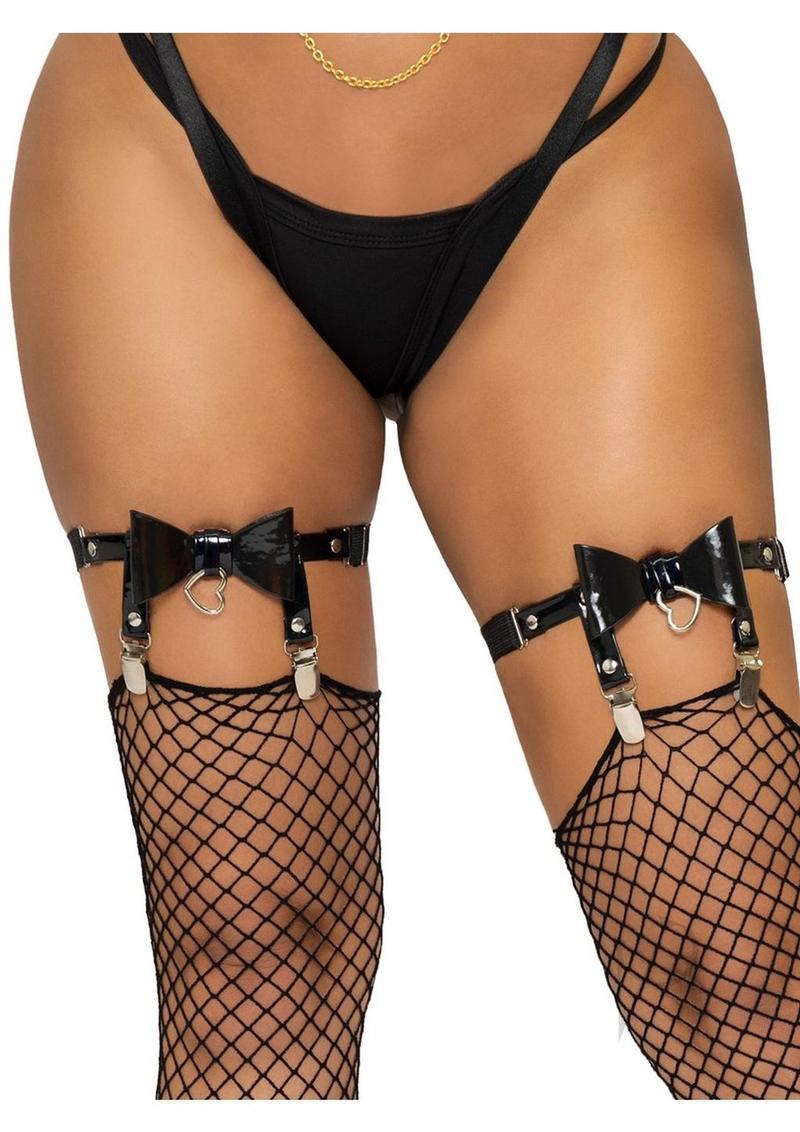 Vegan Leather Thigh Garter Heart Os Blk